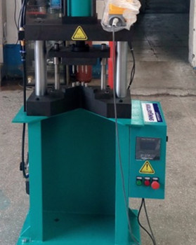 國內有哪些鉚接機生產制造商？