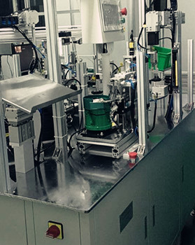 哪些因素會引起全自動送料鉚接機(jī)磨損?