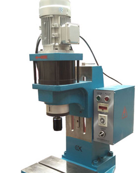 鉚接機(jī)鉚接前鉚釘?shù)臒崽幚?/></p><p>　　鉚接機(jī)是比較常見的機(jī)械設(shè)備，它可以實(shí)現(xiàn)多種鉚接工藝，很多鉚接恭喜需要鉚釘來輔助，在正式鉚接之前，有些鉚接工藝是不需要鉚釘進(jìn)行預(yù)先熱處理，直接就可以用來鉚接，但是有些工藝需要在鉚接之前進(jìn)行熱處理。</p><p>　　目前，大部分的鉚接工藝是不需要進(jìn)行熱處理的。如果需要進(jìn)行熱處理，有哪些熱處理的方法呢?今天我們來介紹一下兩種熱處理的處理方式。</p><p>　<strong>　1.鉚釘?shù)能浕療崽幚?/strong></p><p>　　鉚釘材料為碳鋼或者低碳鋼、中碳鋼、合金結(jié)構(gòu)鋼，在鉚接之前需要做軟化熱處理，具體的方式就是使用高溫回火或者退火的方式來達(dá)到軟化的目的。</p><p>　　不過有些低合金但是強(qiáng)度比較高的鋼材，使用完全退火并沒有很好的軟化效果，則需要采用等溫球化退火，像馬氏體時(shí)效鋼在進(jìn)行軟化處理的時(shí)候需要進(jìn)行固溶處理。在進(jìn)行軟化處理之后，需要進(jìn)行全面切削加工坯料，</p><p>　　<strong>2.坯料的預(yù)強(qiáng)化熱處理</strong></p><p>　　也有一些工件在鉚接的時(shí)候，因?yàn)殂T釘淬火后出現(xiàn)變形，或者因?yàn)樵O(shè)備本身?xiàng)l件有限，不方便進(jìn)行強(qiáng)化處理，這個(gè)時(shí)候就需要對坯料的預(yù)強(qiáng)化熱處理。鉚釘在進(jìn)行預(yù)強(qiáng)化熱處理的之前，需要確保材料能夠旋壓成形。通常使用調(diào)質(zhì)或正火的方法。</p><p>　　總而言之，鉚接機(jī)鉚接前鉚釘?shù)臒崽幚矸椒ㄖ饕袃煞N，一種是鉚釘?shù)能浕療崽幚恚€有一種是坯料的預(yù)強(qiáng)化熱處理，你學(xué)會(huì)了嗎?</p></div>
      <div   id=