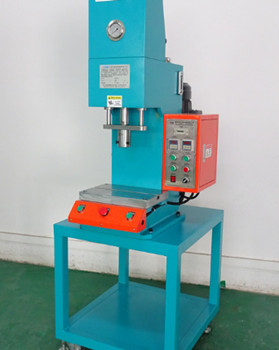 鉚接機大概多少錢一臺？