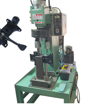 國產液壓鉚接機多少錢一臺？