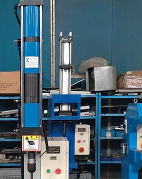 國內廠家生產的鉚接機價格貴嗎？